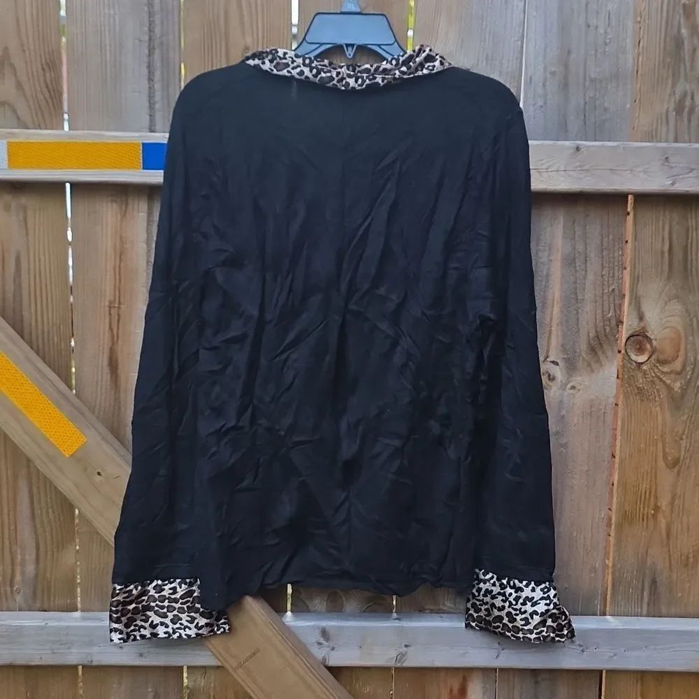 Leopard Collar Top - Picture 3 of 3